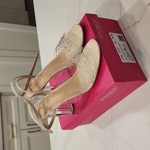 Shoedazzle Biege Rhinestone Dress Sandals Size 12